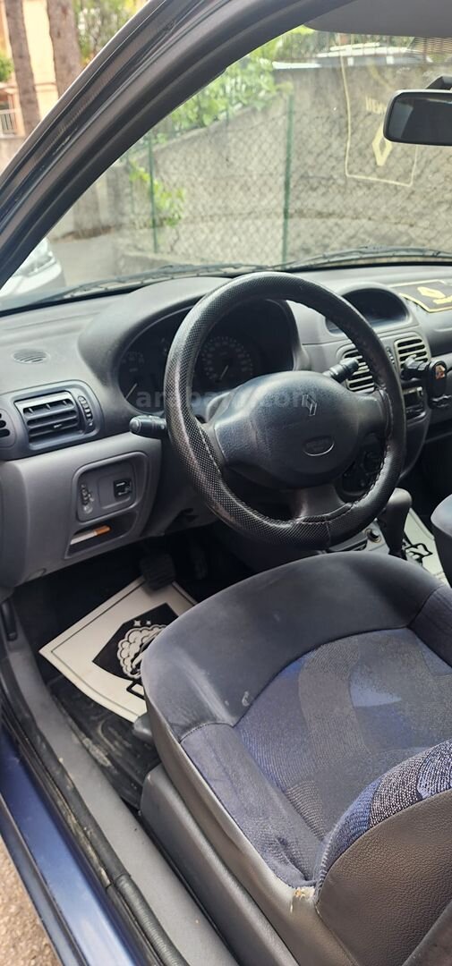Sahibinden Renault Clio 1.6 RTE 2000 Model Eskişehir 239.000 km Mavi 5
