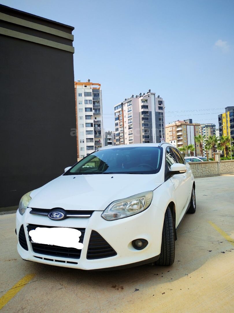 Sahibinden Ford Focus 1.6 TDCi Trend X 2014 Model Mersin 221.000 km Beyaz 2