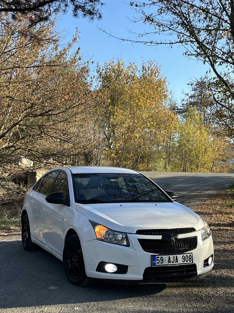 Sahibinden Chevrolet Cruze 1.6 LS 2010 Model Tekirdağ 207.000 km Beyaz 1