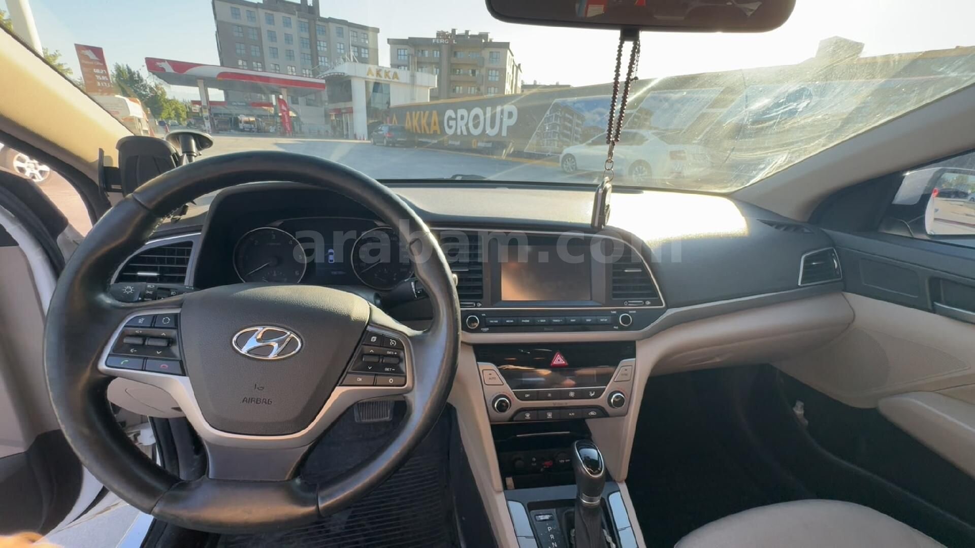 Sahibinden Hyundai Elantra 1.6 CRDi Elite 2016 Model Van 199.000 km Beyaz 5