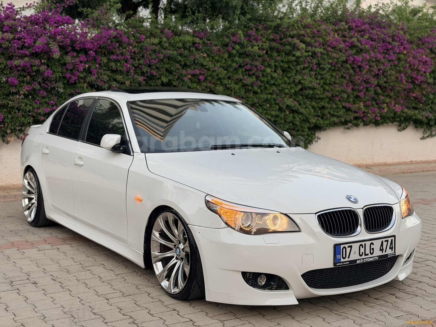 Galeriden BMW 5 Serisi 520d M Sport 2008 Model Antalya 404.000 km Beyaz 4