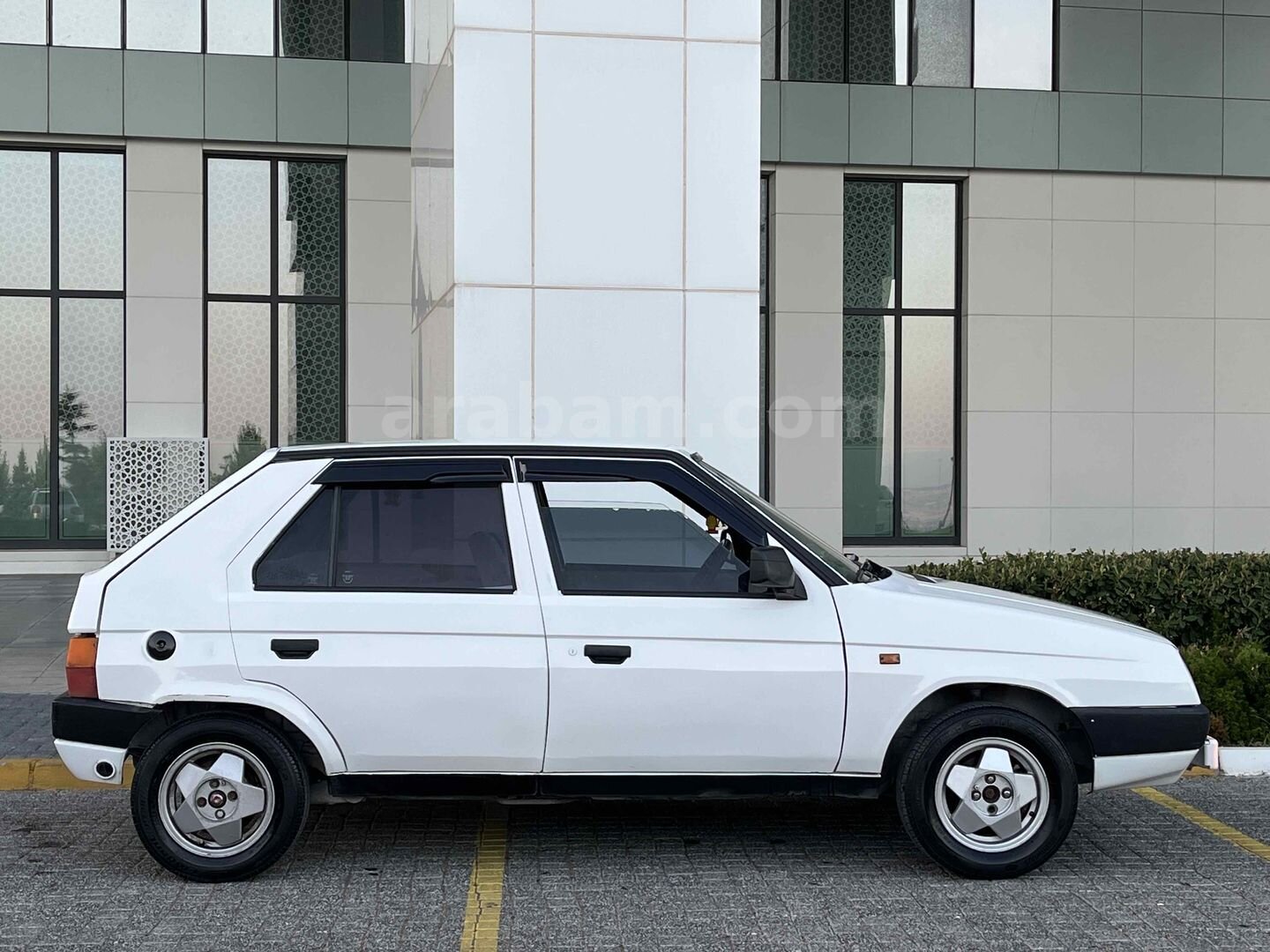 Sahibinden Skoda Favorit 1.3 GLX 1993 Model Balıkesir 150.000 km Beyaz 5
