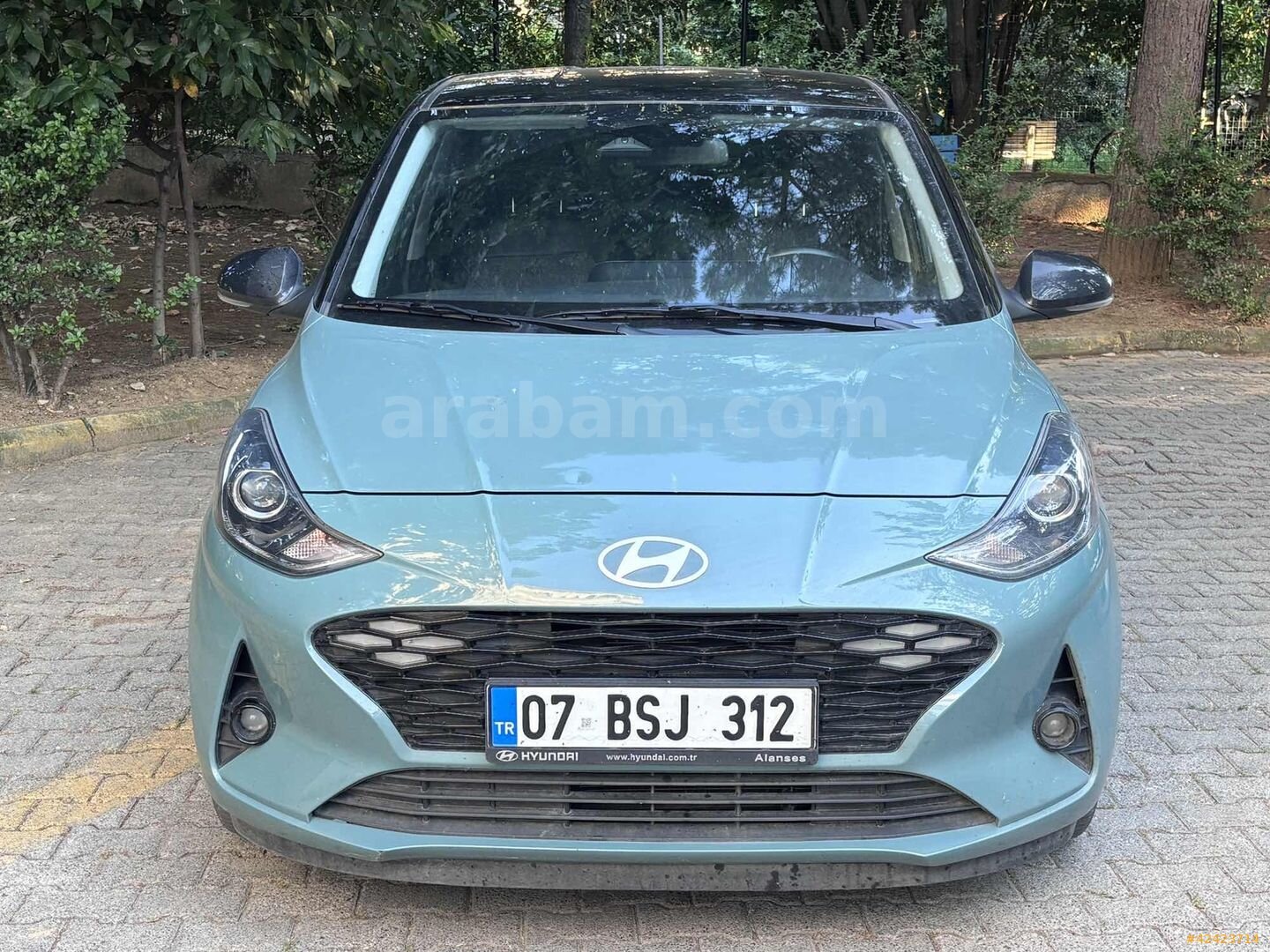 Galeriden Hyundai i10 1.2 MPI Elite 2024 Model İstanbul 18.000 km Yeşil 2
