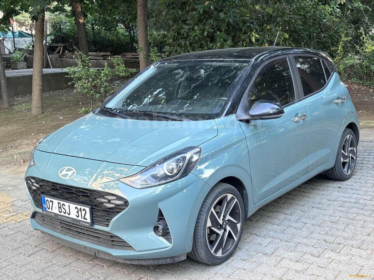 Galeriden Hyundai i10 1.2 MPI Elite 2024 Model İstanbul 18.000 km Yeşil 3