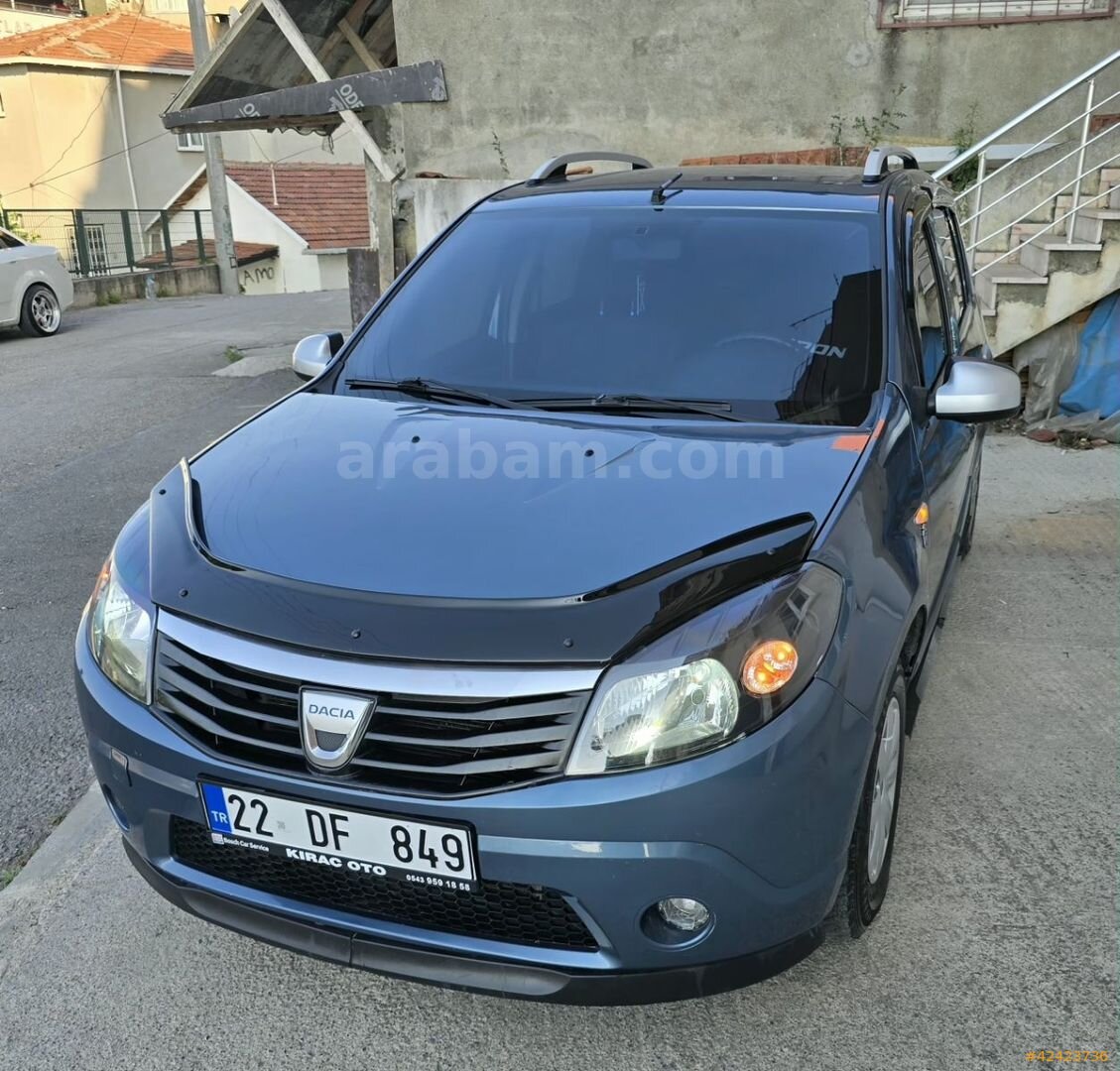Galeriden Dacia Sandero 1.4 Laureate 2009 Model Kocaeli 198.000 km Mavi 1
