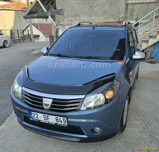 Galeriden Dacia Sandero 1.4 Laureate 2009 Model Kocaeli 198.000 km Mavi