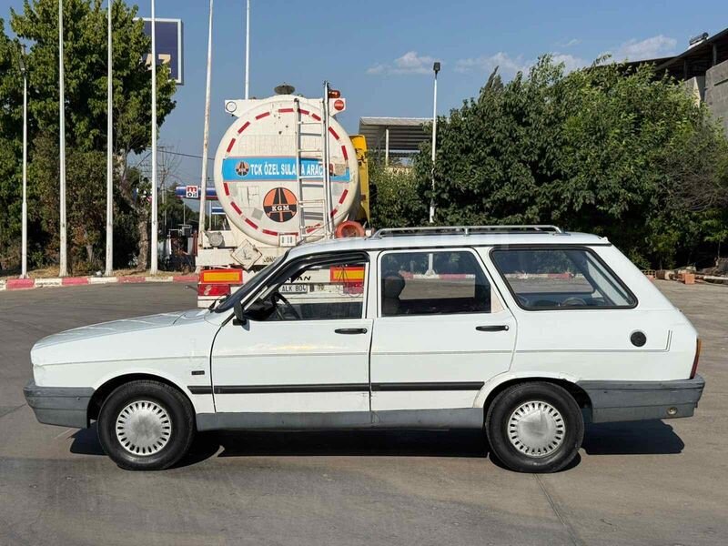 Galeriden Renault R 12 Toros 1993 Model Manisa 200.000 km Beyaz