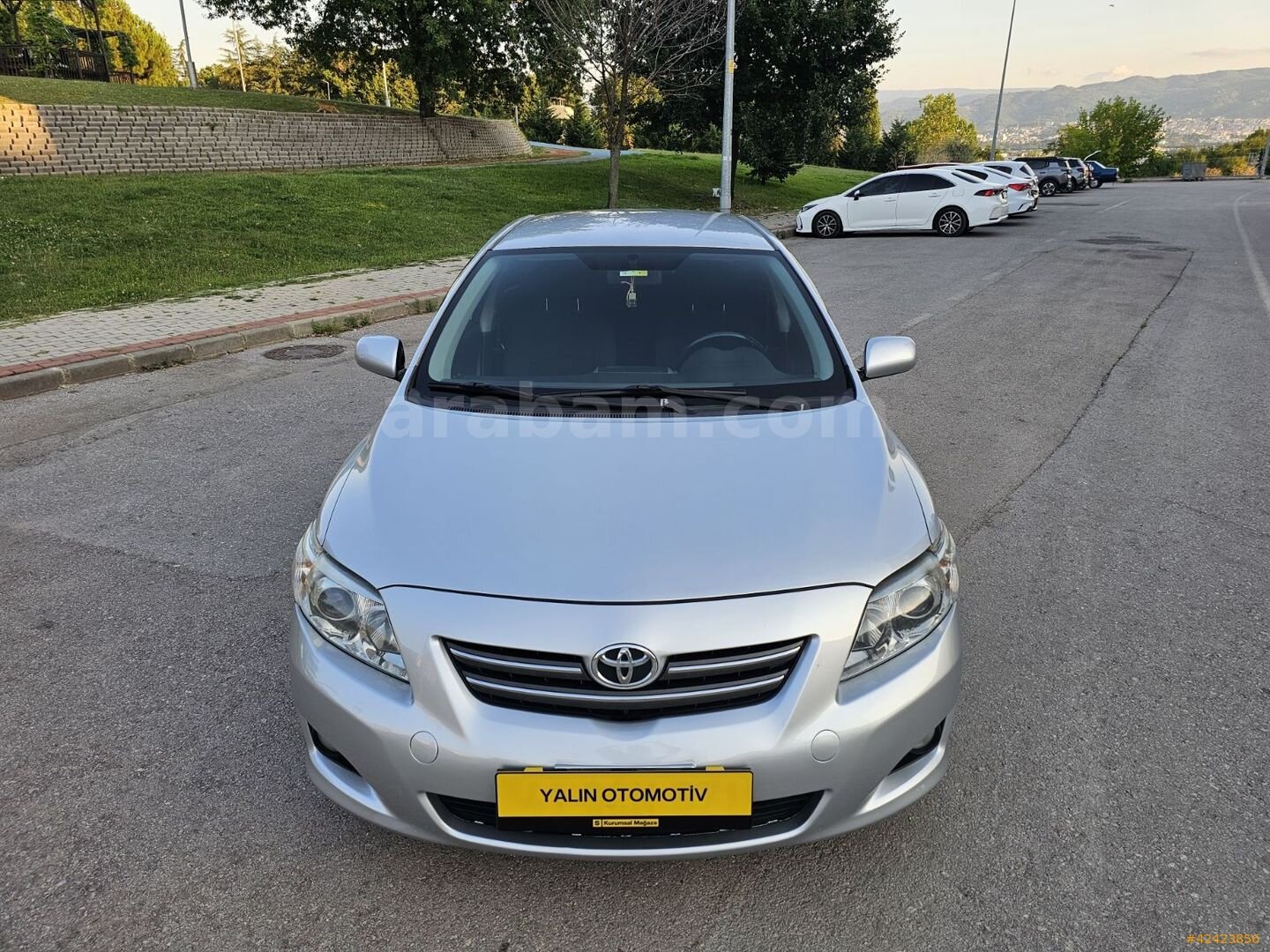 Galeriden Toyota Corolla 1.6 Comfort 2008 Model Kocaeli 556.000 km Gri 1