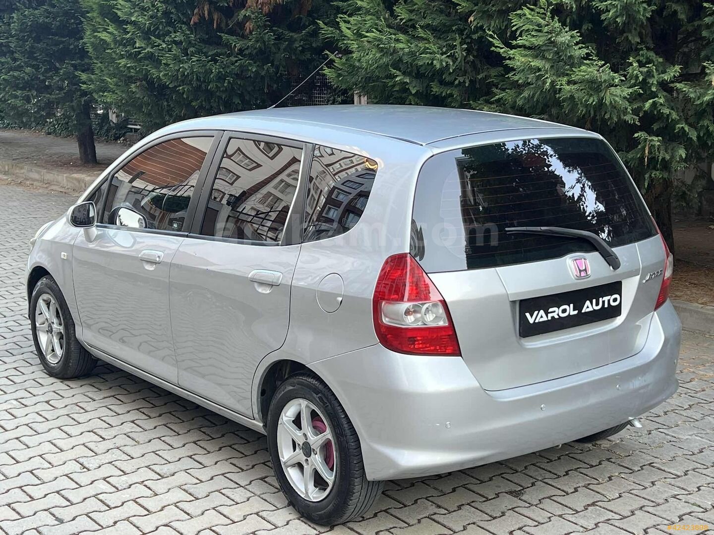Galeriden Honda Jazz 1.4 LS 2004 Model Tekirdağ 248.000 km Gri 4