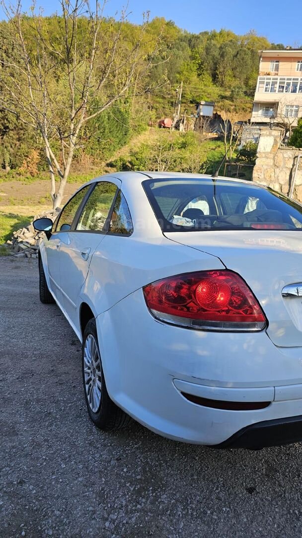 Sahibinden Fiat Linea 1.3 Multijet Pop 2015 Model İstanbul 308.000 km Beyaz 4