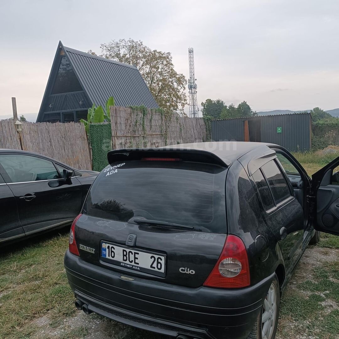 Sahibinden Renault Clio 1.6 RXT 2000 Model Bursa 310.000 km Siyah 2