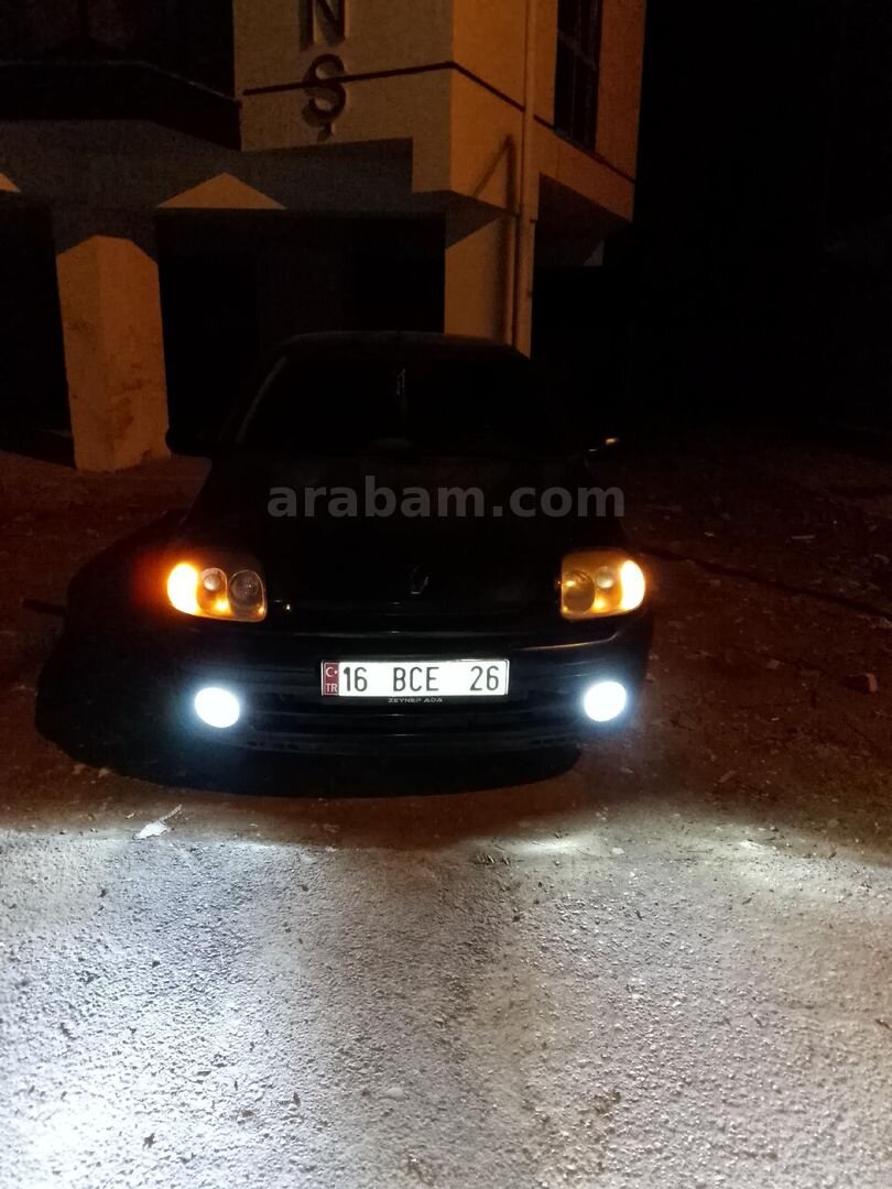 Sahibinden Renault Clio 1.6 RXT 2000 Model Bursa 310.000 km Siyah 1