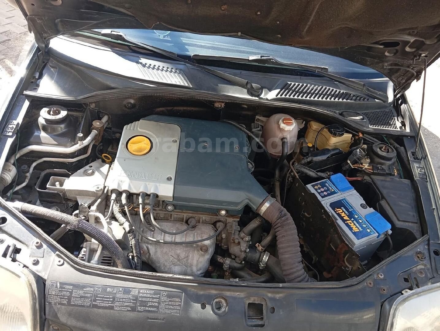 Sahibinden Renault Clio 1.6 RXT 2000 Model Bursa 310.000 km Siyah 7