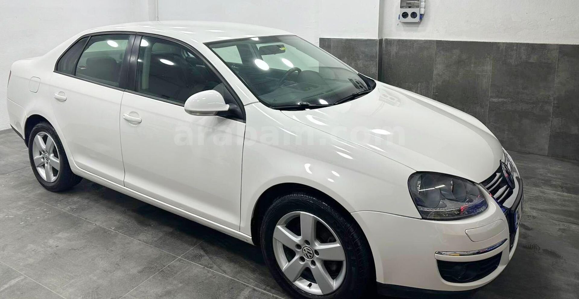 Sahibinden Volkswagen Jetta 1.4 TSi Tour 2009 Model İstanbul 180.000 km Beyaz 5