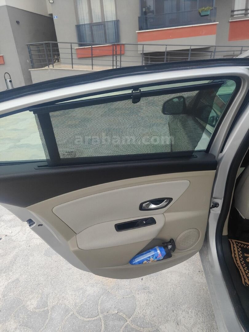 Sahibinden Renault Fluence 1.5 dCi Extreme 2011 Model Konya 251.000 km Gri (Gümüş) 3