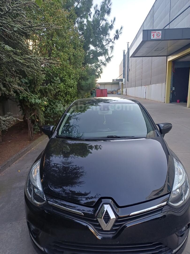Sahibinden Renault Clio 1.2 Touchrome 2017 Model İstanbul 67.000 km Siyah 1