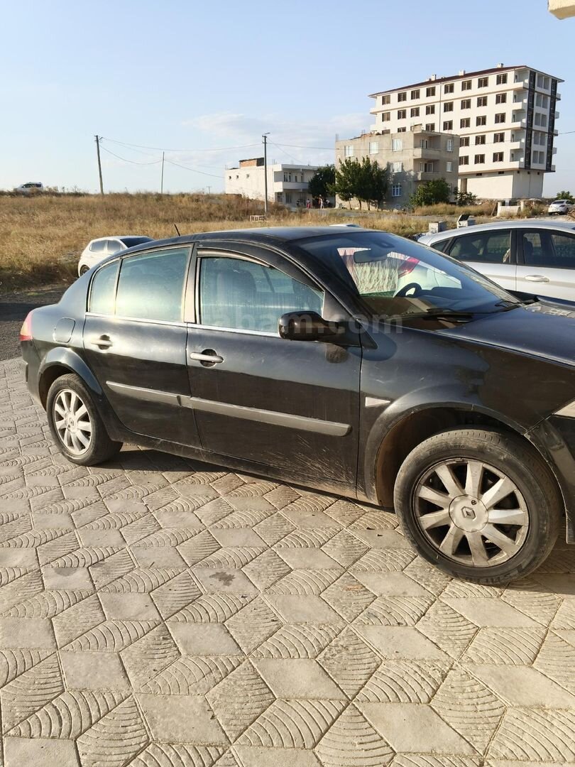 Sahibinden Renault Megane 1.5 dCi Privilege 2009 Model Tekirdağ 305.000 km Siyah 7