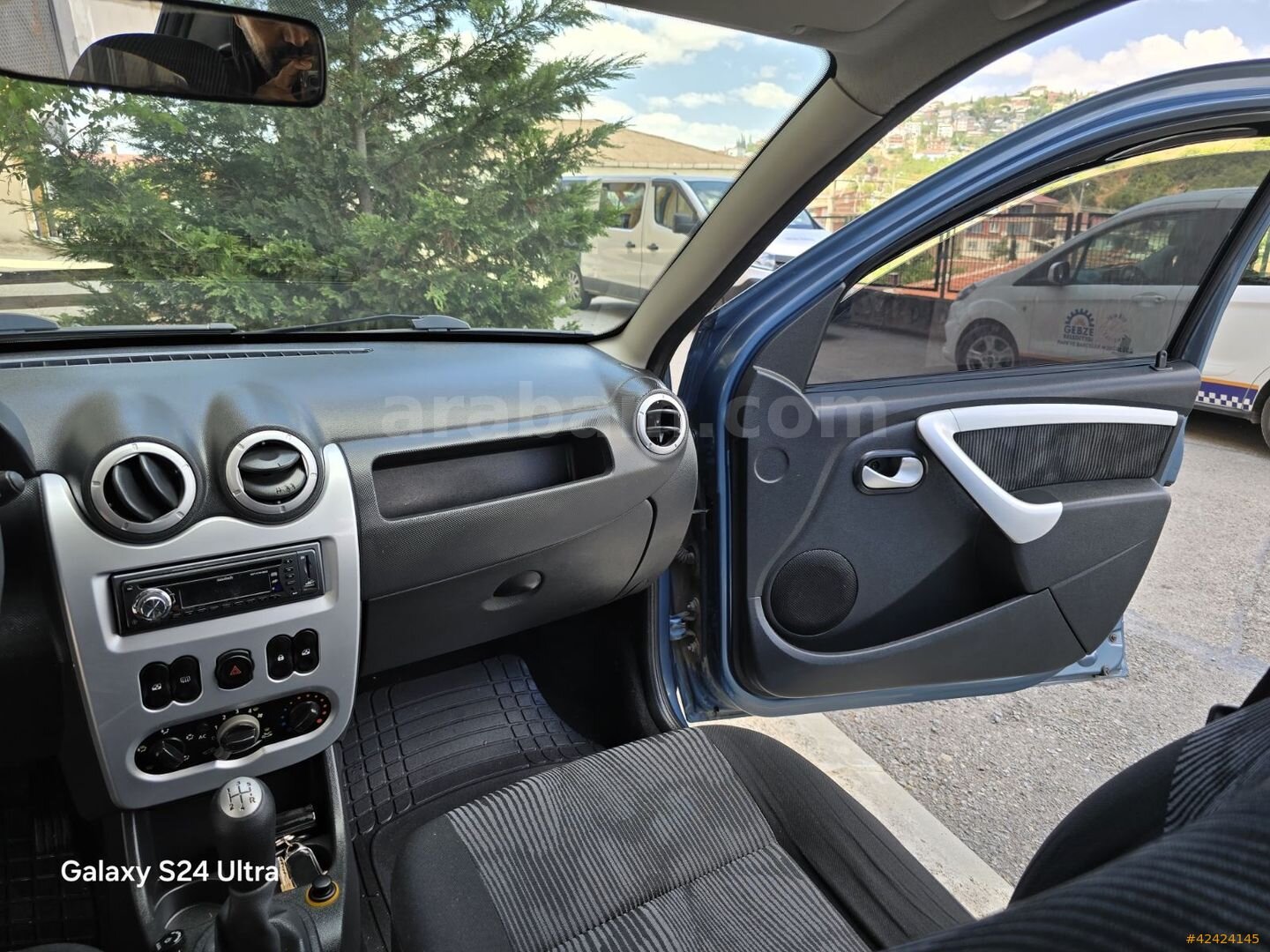 Galeriden Dacia Sandero 1.4 Ambiance 2010 Model Kocaeli 178.000 km Gri 6