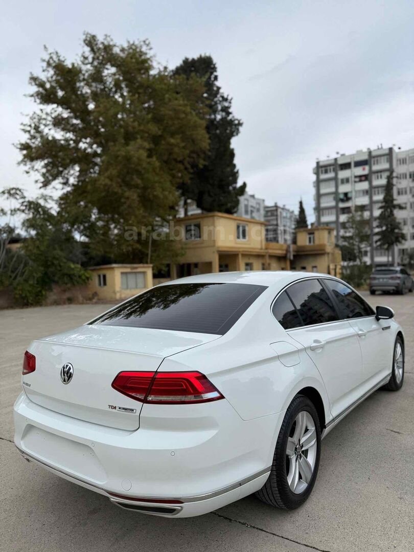 Sahibinden Volkswagen Passat 1.6 TDi BlueMotion Comfortline 2016 Model Antalya 242.000 km Beyaz 3