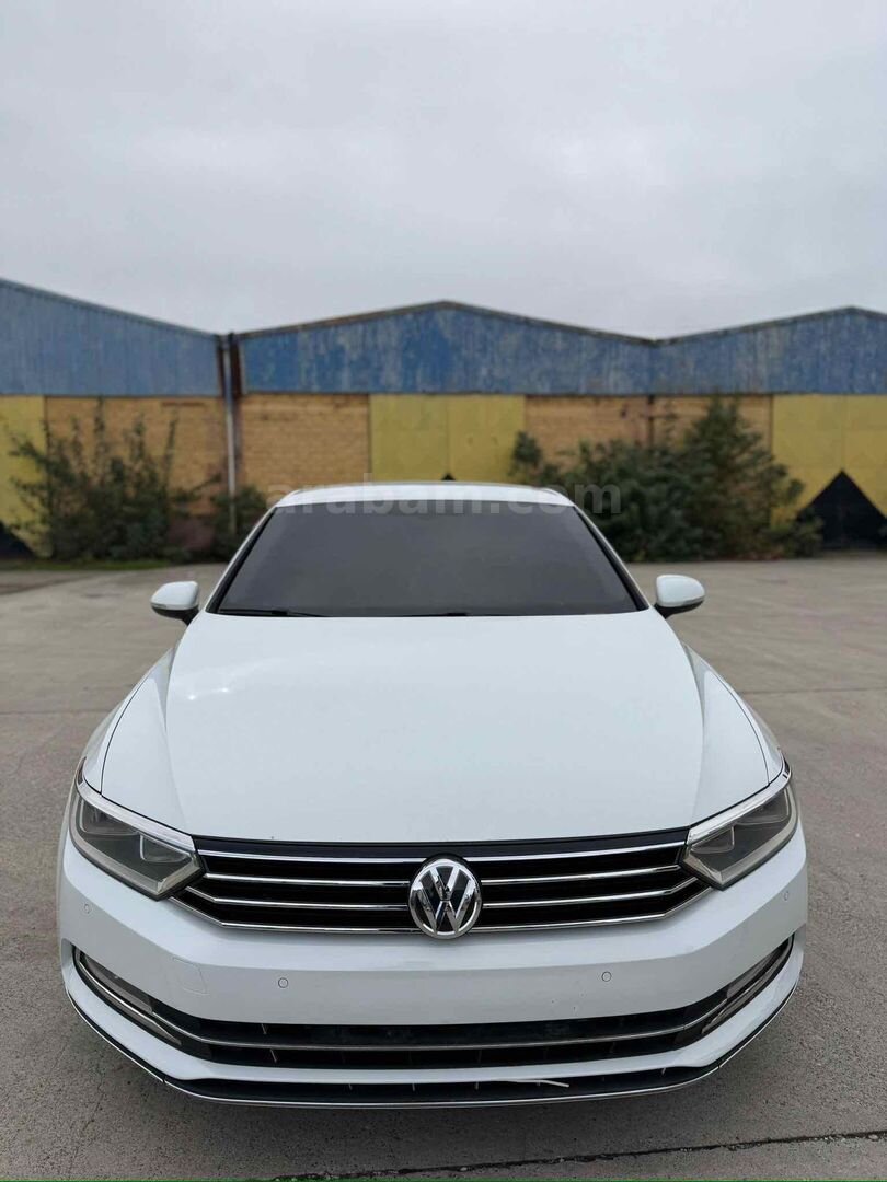 Sahibinden Volkswagen Passat 1.6 TDi BlueMotion Comfortline 2016 Model Antalya 242.000 km Beyaz 2