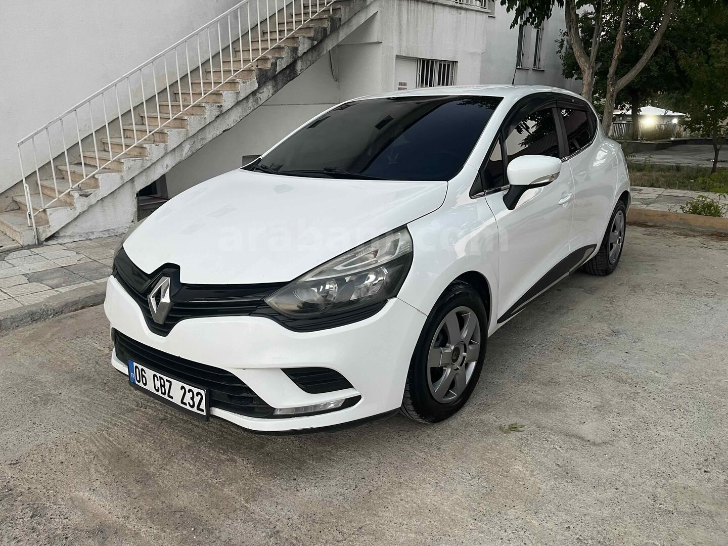 Sahibinden Renault Clio 1.5 dCi Joy 2016 Model Kastamonu 205.000 km Beyaz 5
