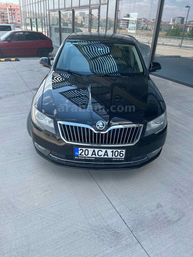 Galeriden Skoda SuperB 1.6 TDI Elegance 2013 Model Ankara 200.000 km Siyah 3