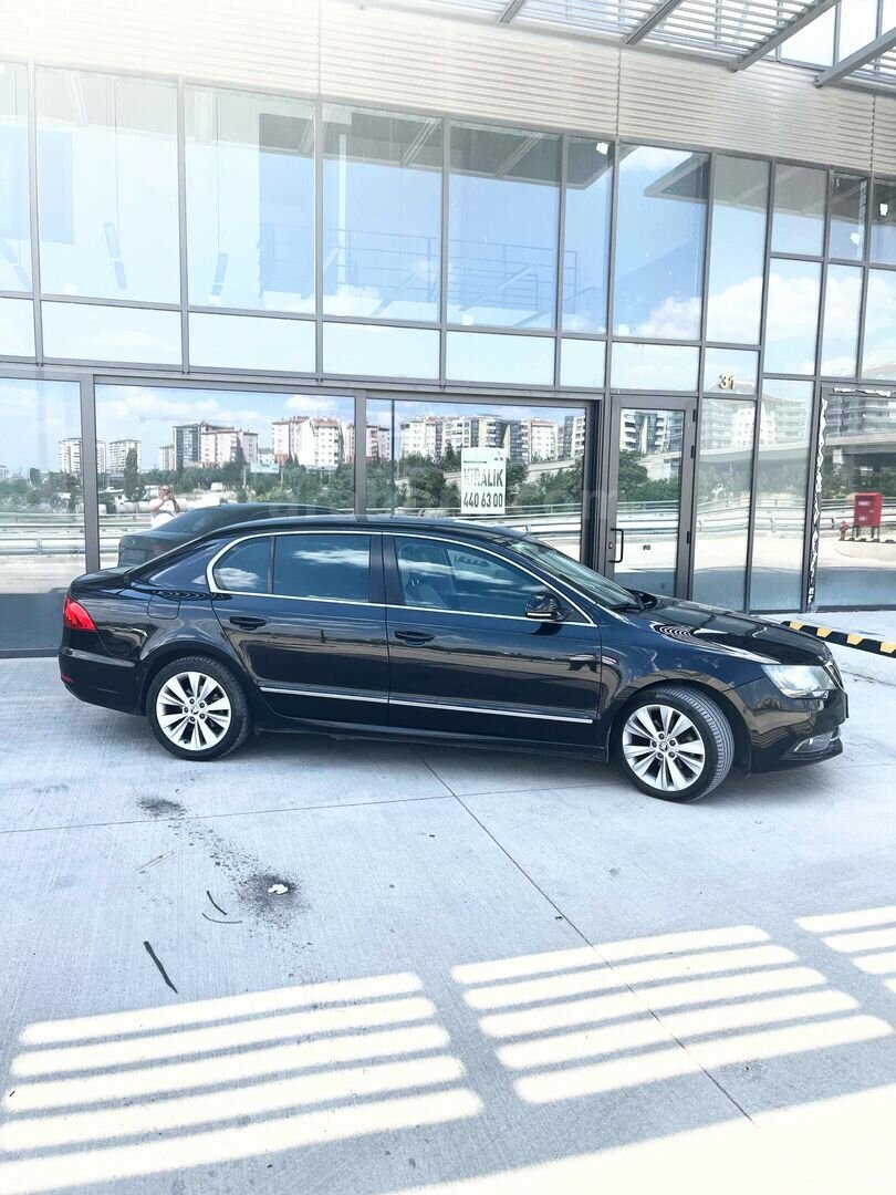 Galeriden Skoda SuperB 1.6 TDI Elegance 2013 Model Ankara 200.000 km Siyah 5