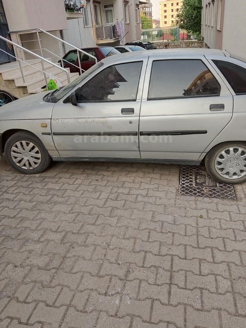 Sahibinden Lada Vega 1.6 2006 Model Bursa 155.500 km Gri 1