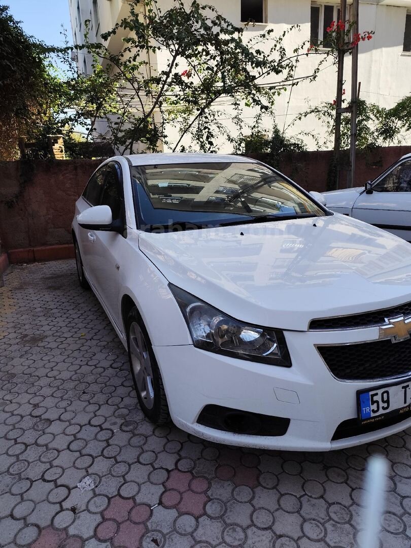 Sahibinden Chevrolet Cruze 1.6 WTCC Edition 2011 Model Osmaniye 174.500 km Beyaz 5