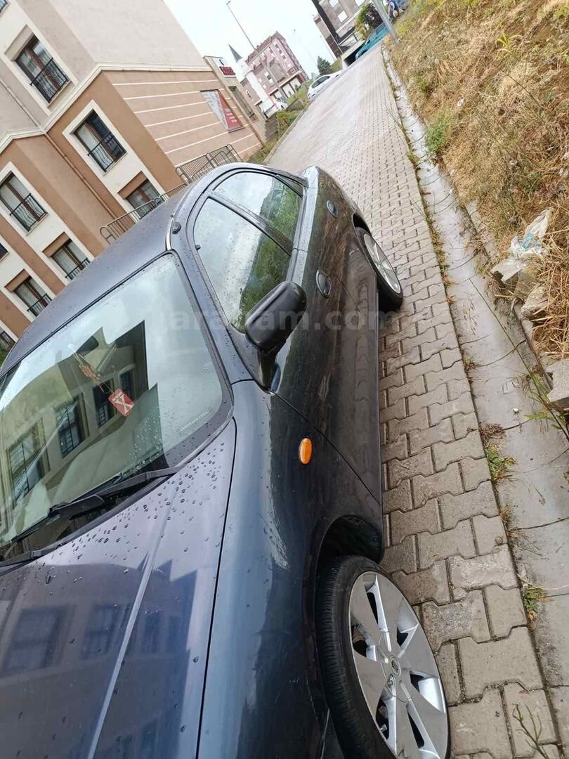 Sahibinden Mazda 323 1.5 1998 Model Samsun 200.000 km Mavi 1