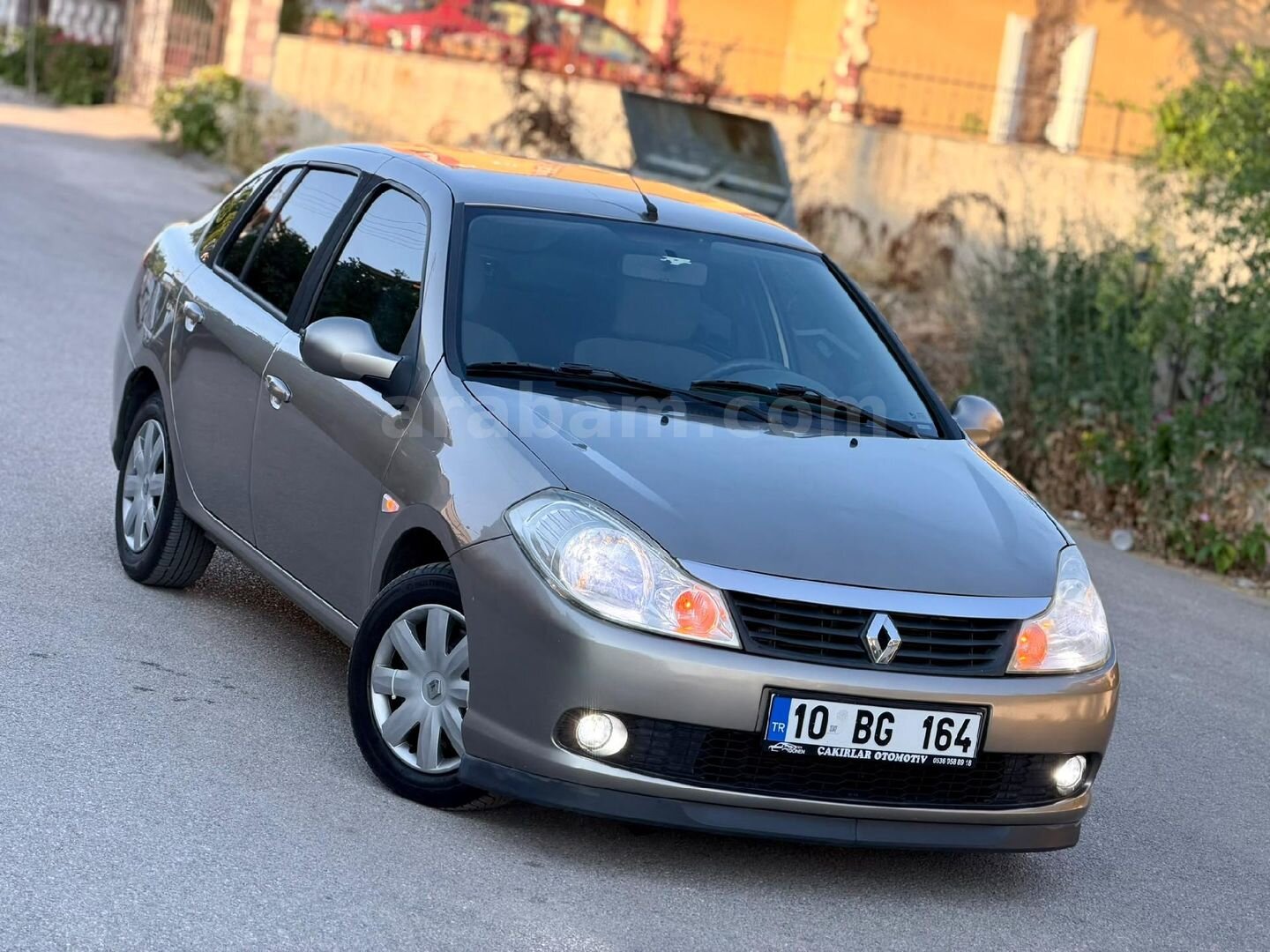 Sahibinden Renault Symbol 1.4 Authentique 2010 Model Balıkesir 174.000 km Kahverengi 1
