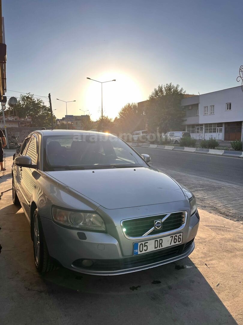 Sahibinden Volvo S40 1.6 D R-Design 2009 Model Siirt 230.000 km Gri 1