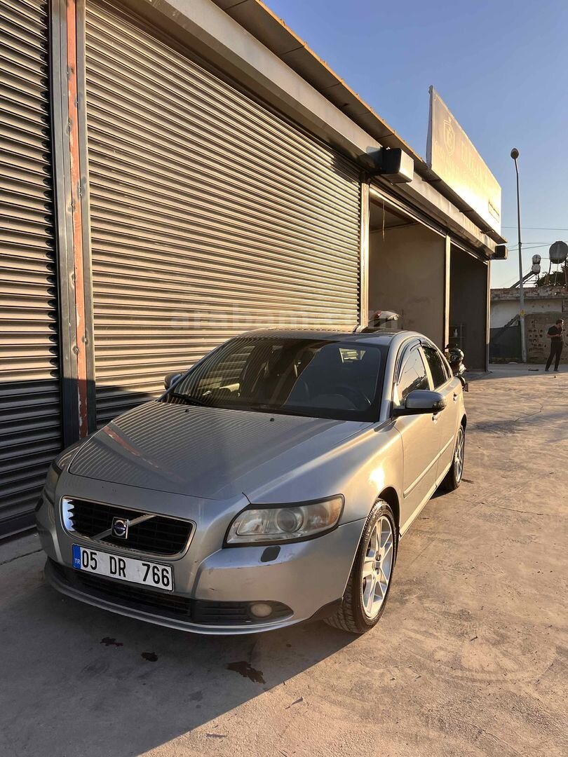 Sahibinden Volvo S40 1.6 D R-Design 2009 Model Siirt 230.000 km Gri 2