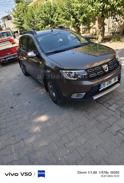 Sahibinden Dacia Sandero 1.5 dCi Stepway 2020 Model İzmir 126.000 km Kahverengi
