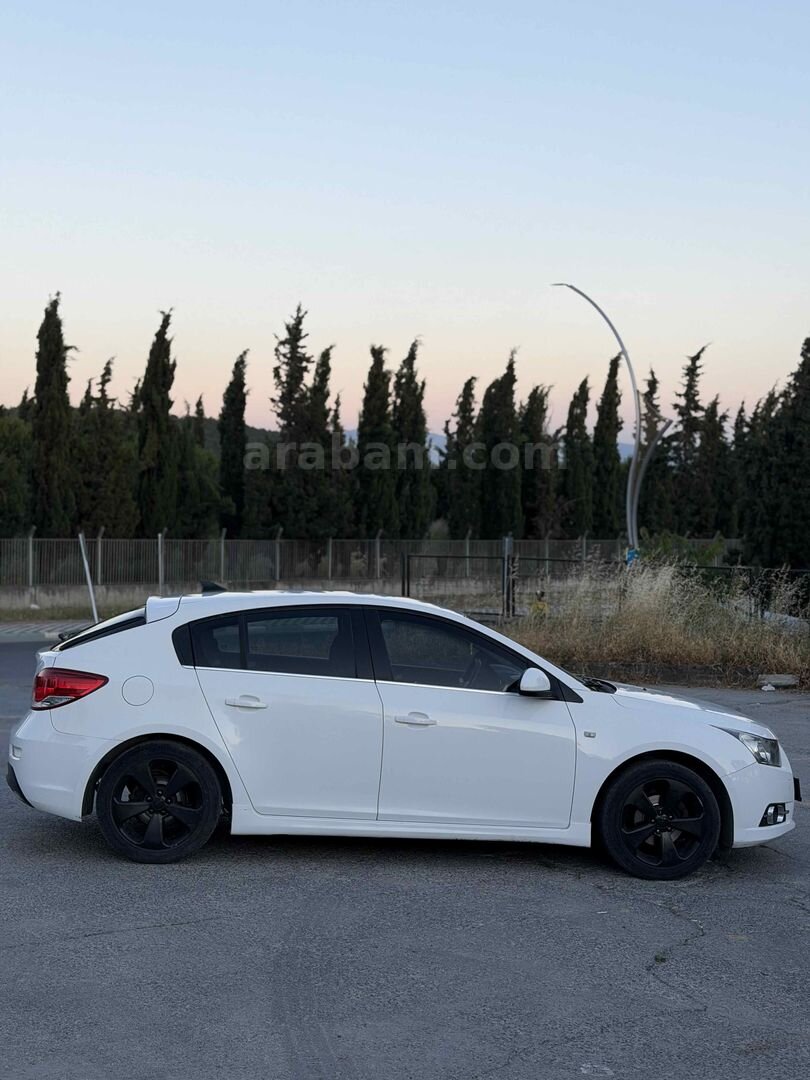 Sahibinden Chevrolet Cruze 1.6 WTCC Edition Plus 2012 Model Kocaeli 211.000 km Beyaz 2