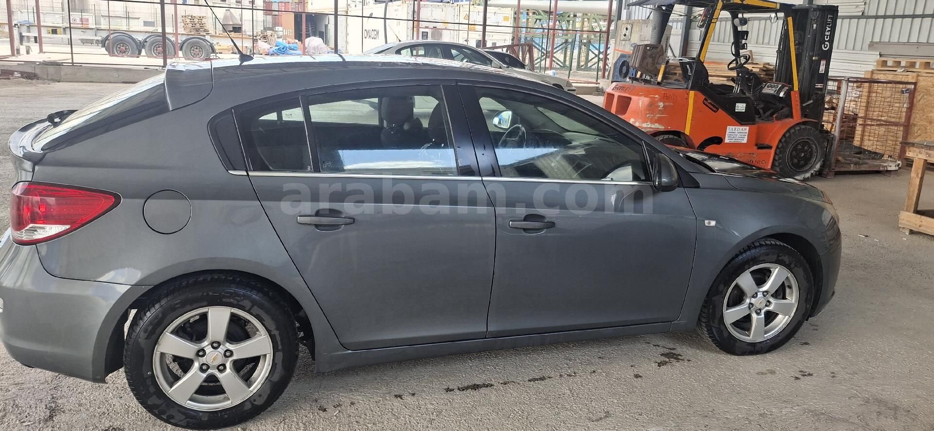 Sahibinden Chevrolet Cruze 1.6 LT Plus 2011 Model Bursa 203.980 km Füme 7
