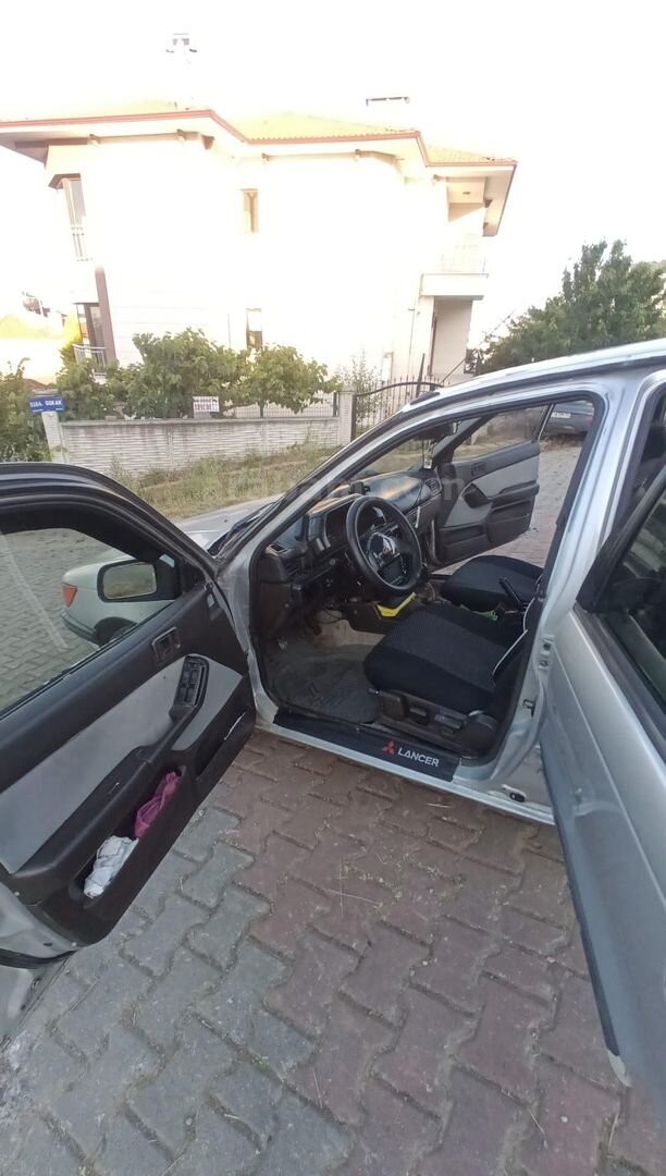 Sahibinden Mitsubishi Lancer 1.5 GLX 1990 Model Samsun 626.000 km Gri 7