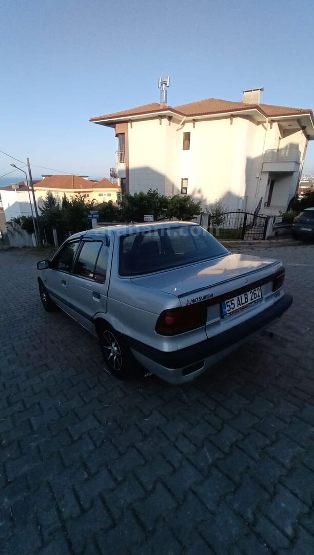 Sahibinden Mitsubishi Lancer 1.5 GLX 1990 Model Samsun 626.000 km Gri 5