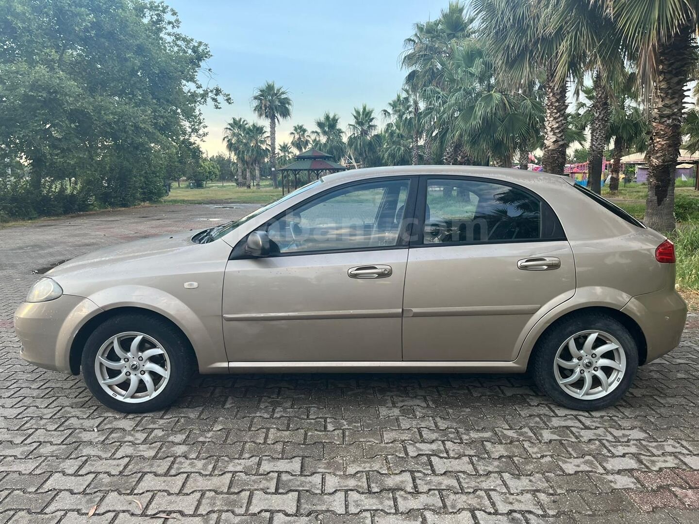 Sahibinden Chevrolet Lacetti 1.4 SE 2006 Model Adana 213.000 km Bej 3