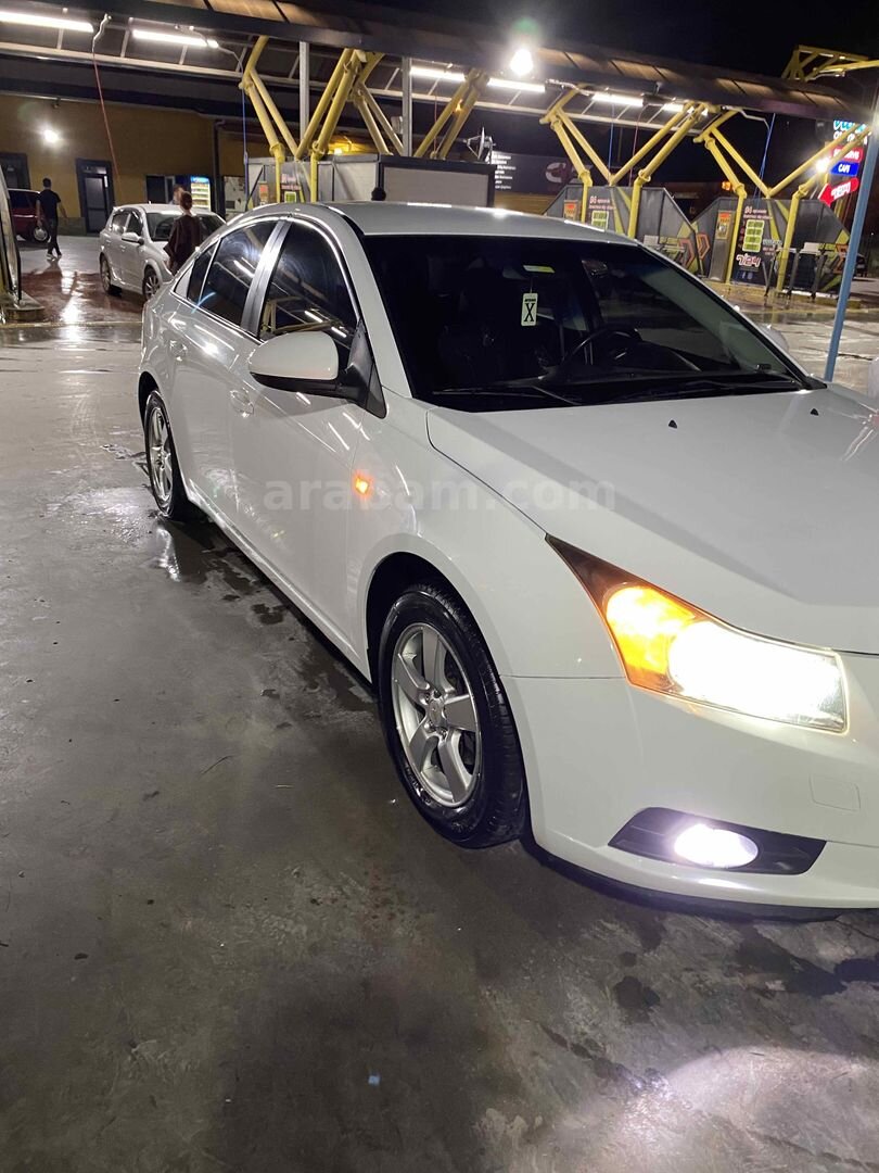 Sahibinden Chevrolet Cruze 1.6 LS 2011 Model Bursa 140.000 km Beyaz 2