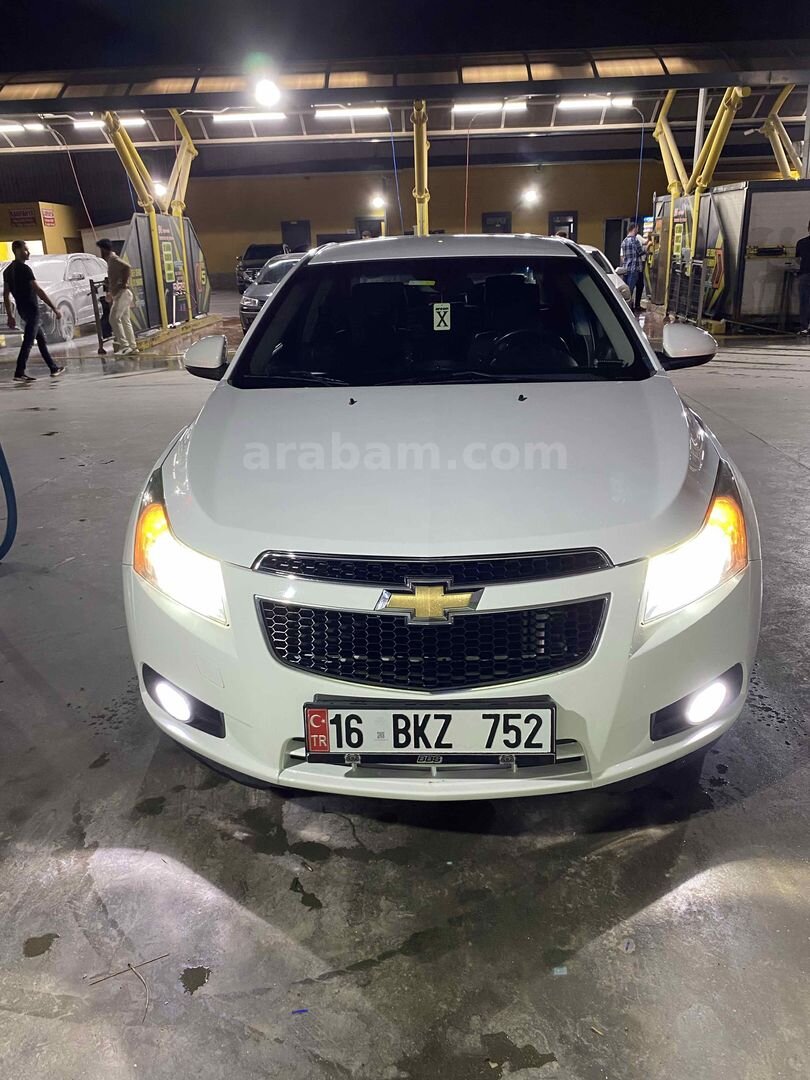 Sahibinden Chevrolet Cruze 1.6 LS 2011 Model Bursa 140.000 km Beyaz 1