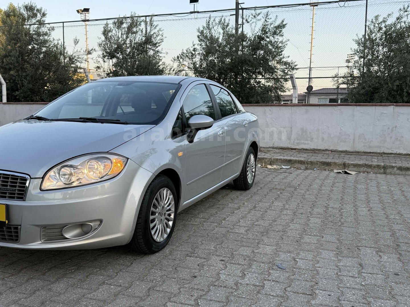 Galeriden Fiat Linea 1.3 Multijet Active Plus 2011 Model Aydın 215.000 km Gri 5