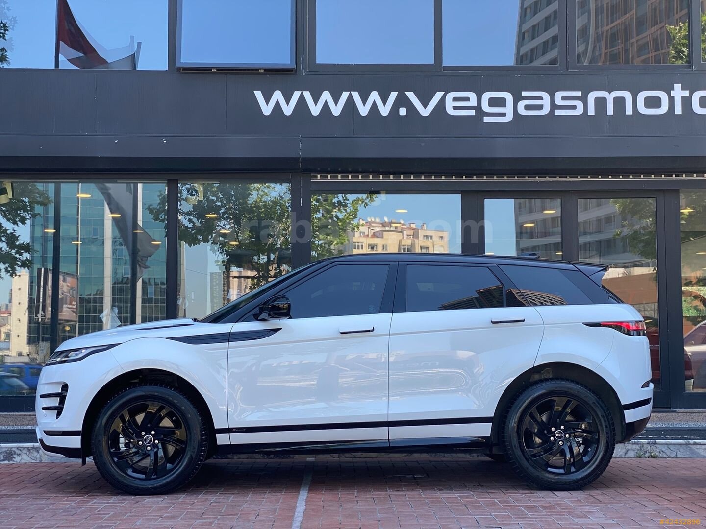 -VEGAS MOTORS-2020RR EVOQUE 2.0TD4 RDYNAMIC CTAVAN HAYALET 180HP 5