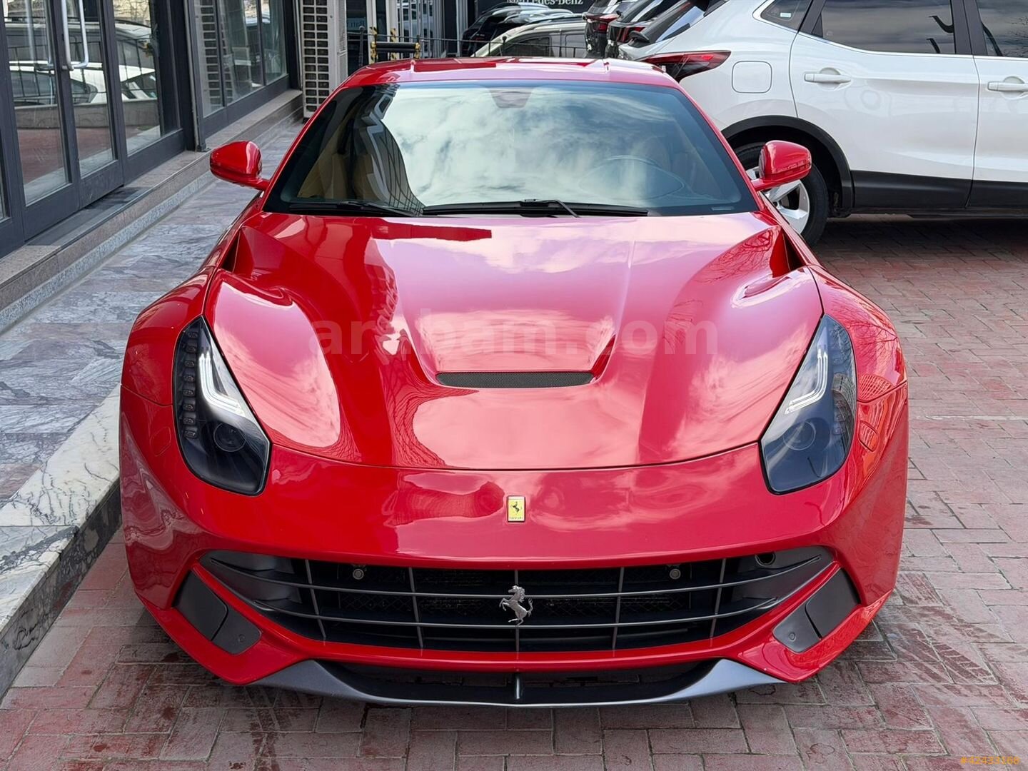 Galeriden Ferrari F12 Berlinetta 2013 Model İstanbul 48.700 km Kırmızı 4