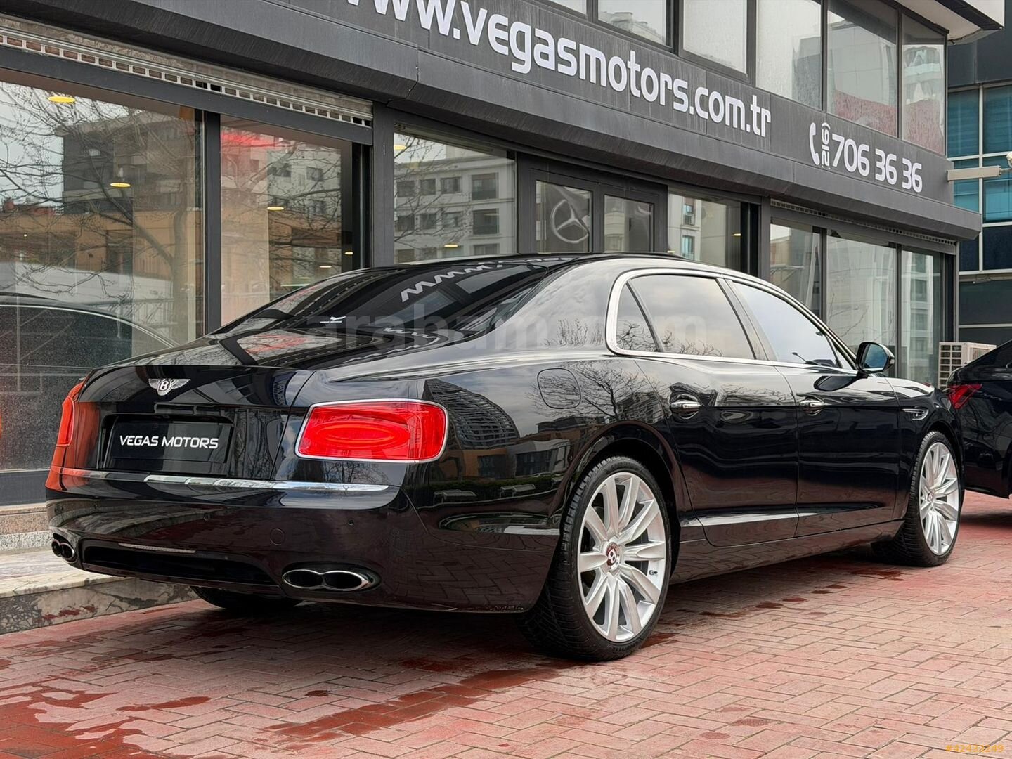 Galeriden Bentley Flying Spur 4.0 2014 Model İstanbul 74.350 km Siyah 7