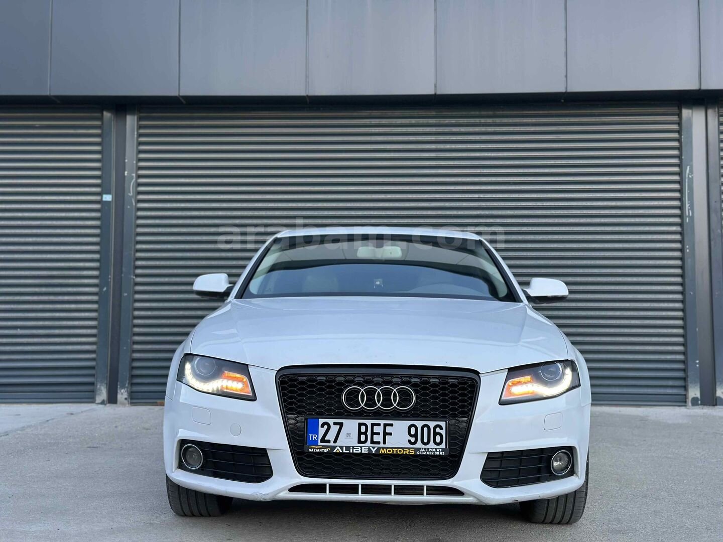 Galeriden Audi A4 Sedan 2.0 TDI 2010 Model Gaziantep 330.000 km Siyah 1