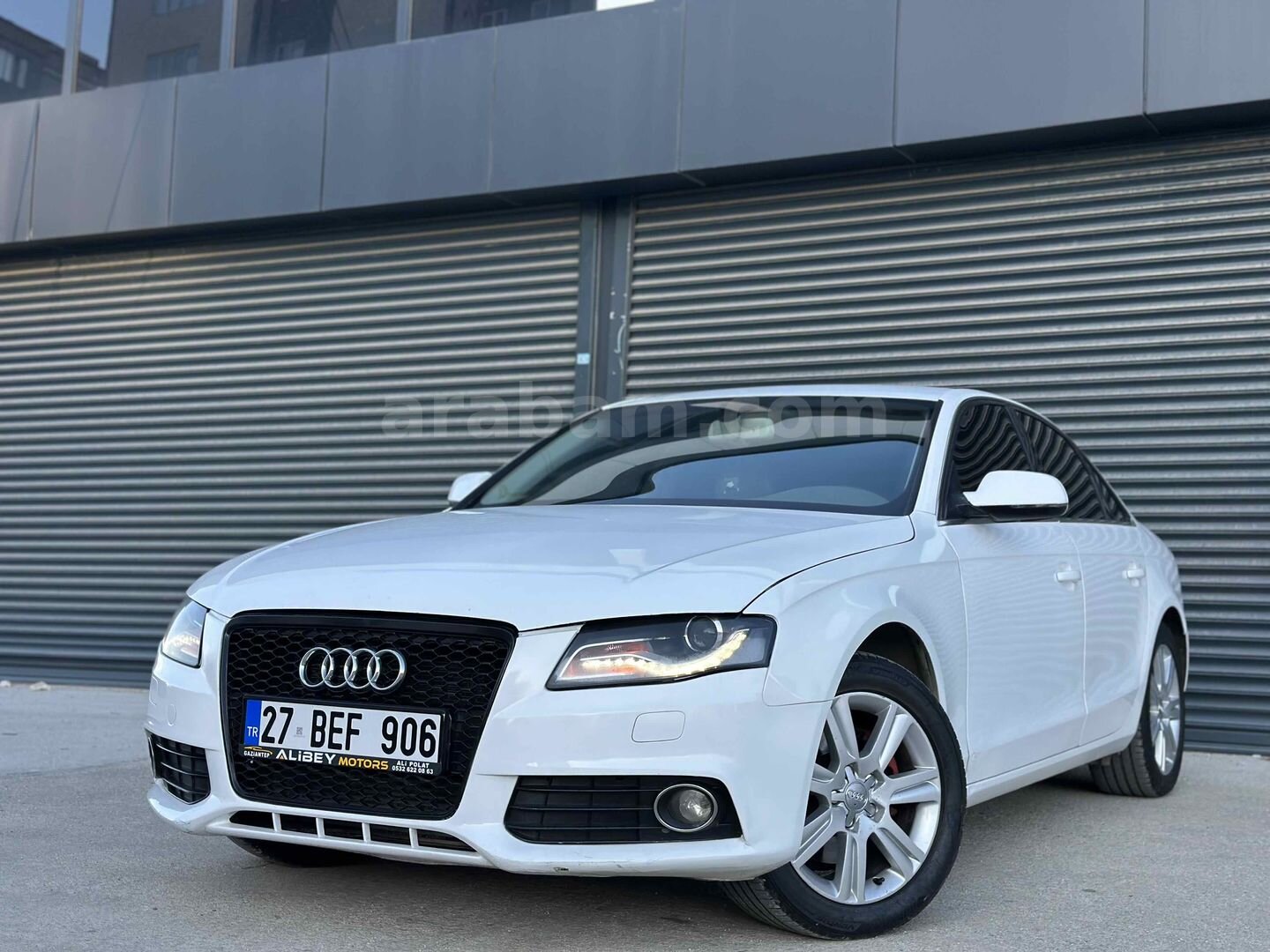 Galeriden Audi A4 Sedan 2.0 TDI 2010 Model Gaziantep 330.000 km Siyah 4