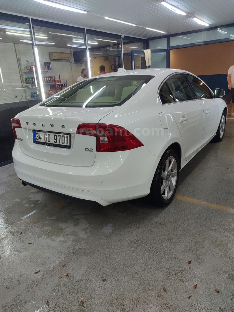 Sahibinden Volvo S60 1.6 D Advance 2014 Model Ankara 212.000 km Beyaz 4
