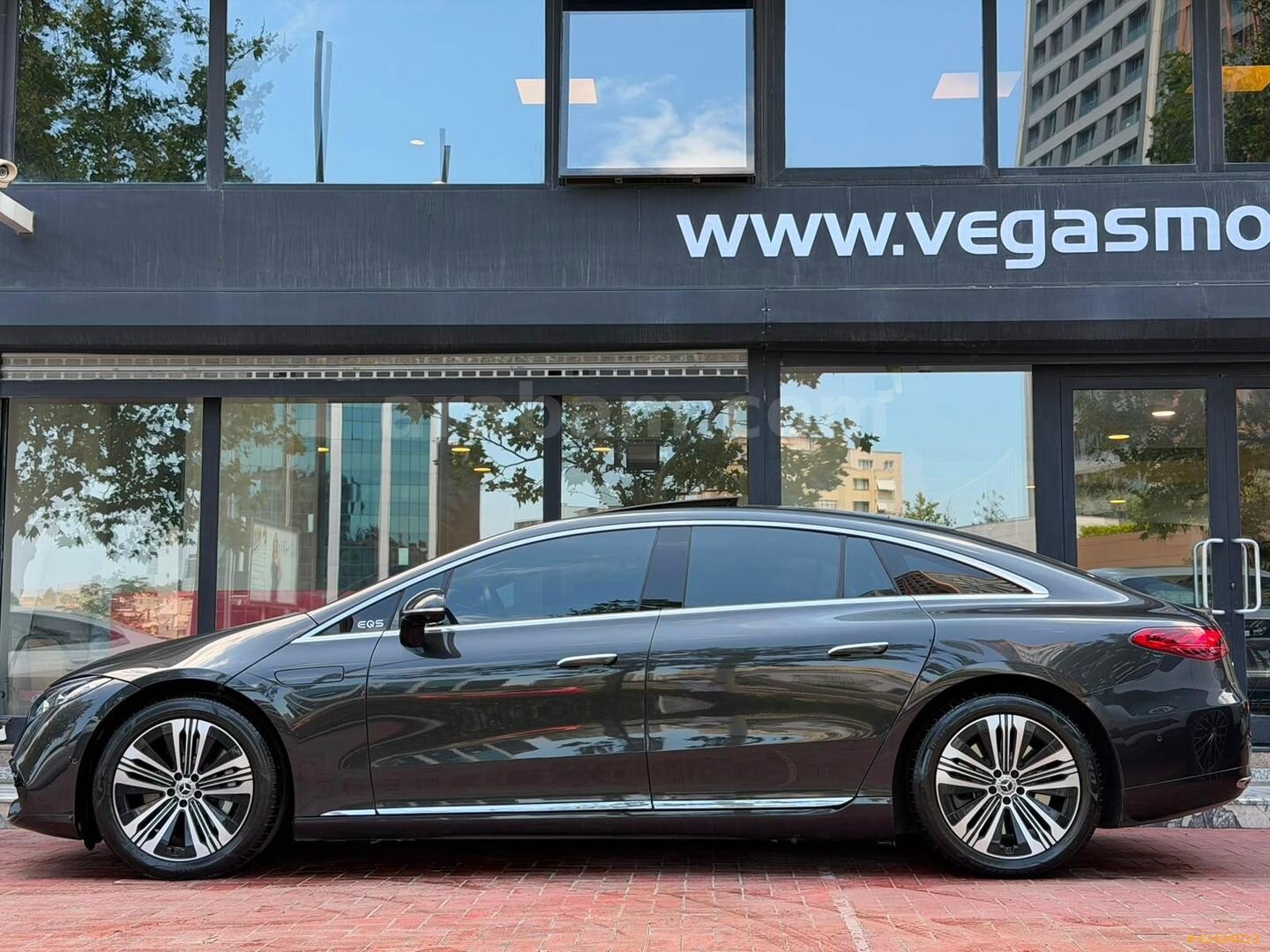 Galeriden Mercedes - Benz EQS 450+ 2023 Model İstanbul 48.450 km Gri 5
