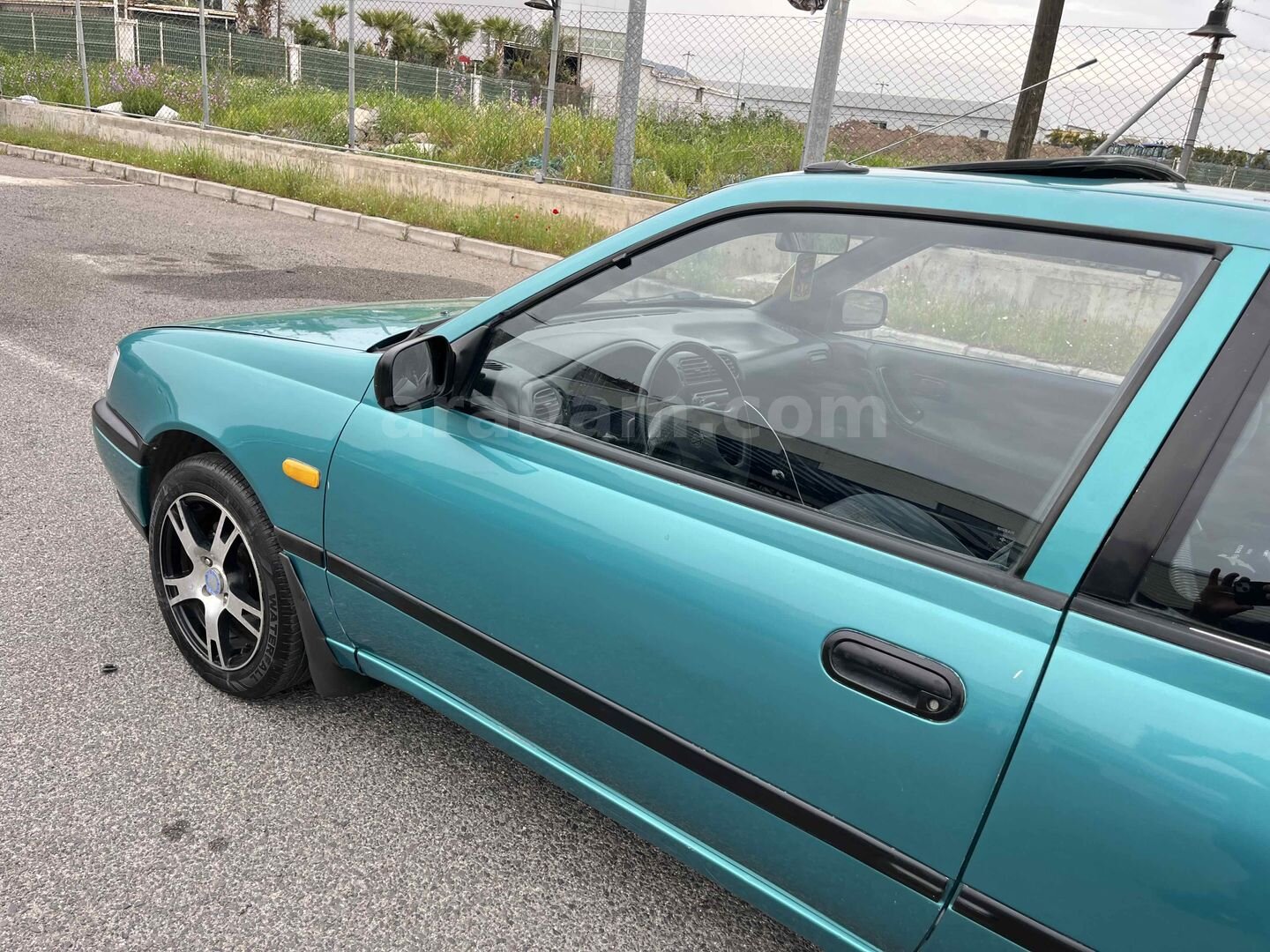 Sahibinden Nissan Sunny 2.0 DLX 1995 Model İzmir 228.800 km Yeşil 3